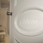 Domus Rosa 4*