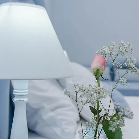 Domus Rosa Bed & Breakfast Naples