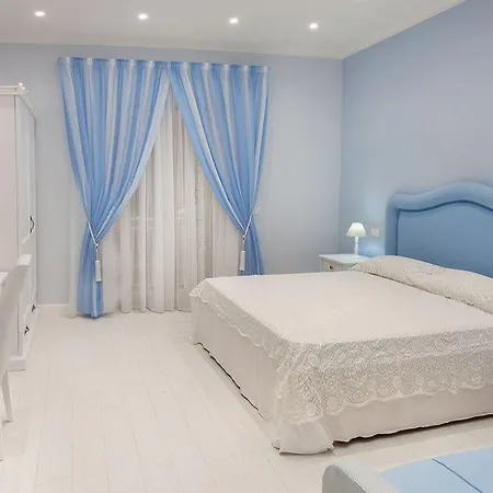 Domus Rosa 4* نابولي