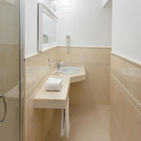 فندق مبيت وإفطار Domus Rosa نابولي