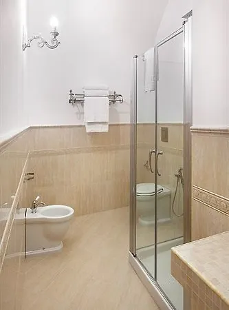 Oda ve Kahvaltı Domus Rosa Napoli