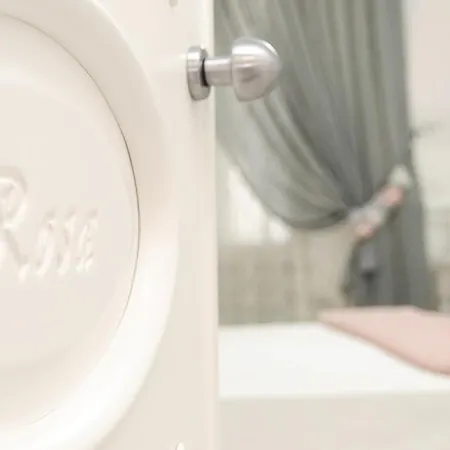 Alojamento de Acomodação e Pequeno-almoço Domus Rosa Nápoles